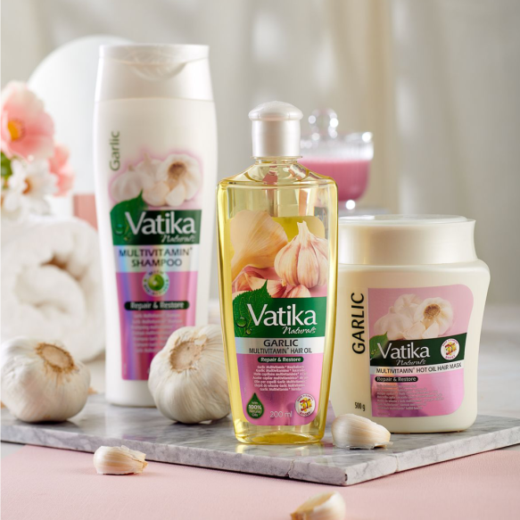 Wzmacniający Szampon Czosnkowy z Henną, Dabur, 400ml