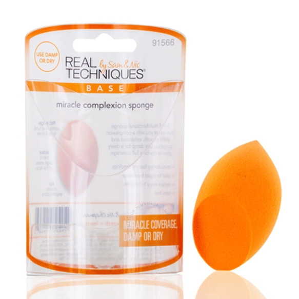 real-techniquesmiracle-complexion-sponge-reatbl3.jpg