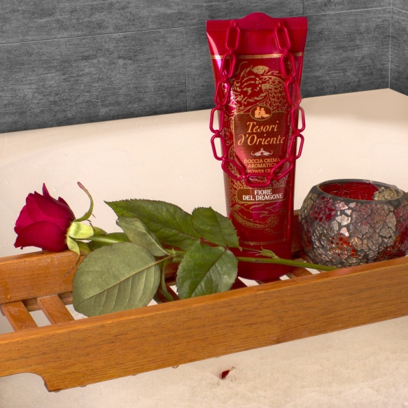 Tesori-Doriente-Bagno-Crema-Aromatico-Shower-Cream-Dragon-Flower-250ml-2.jpeg