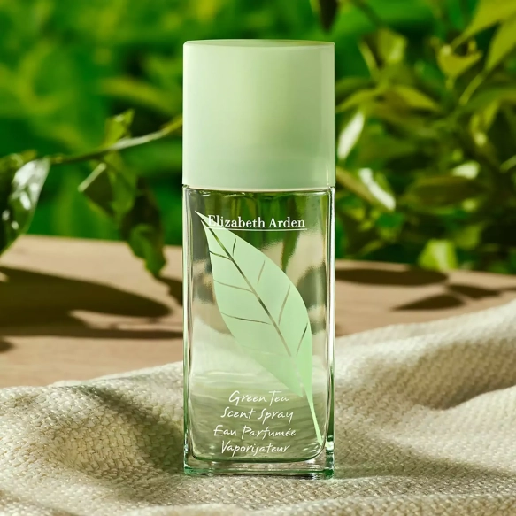 pdp-green-tea-spray-8-stylized-edt.webp