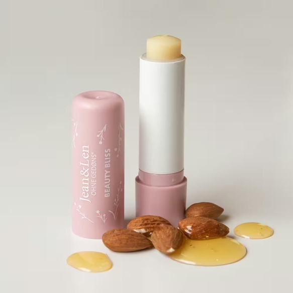 lipbalm-beauty-bliss-mandeloel-1.jpg