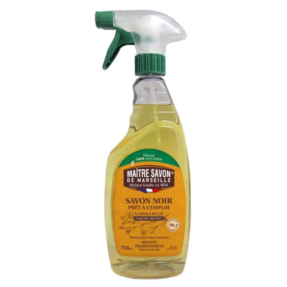 czarne-mydlo-w-sprayu-migdal-uniwersalny-srodek-czyszczacy-750-ml-maitre-savon-de-marseille.jpg