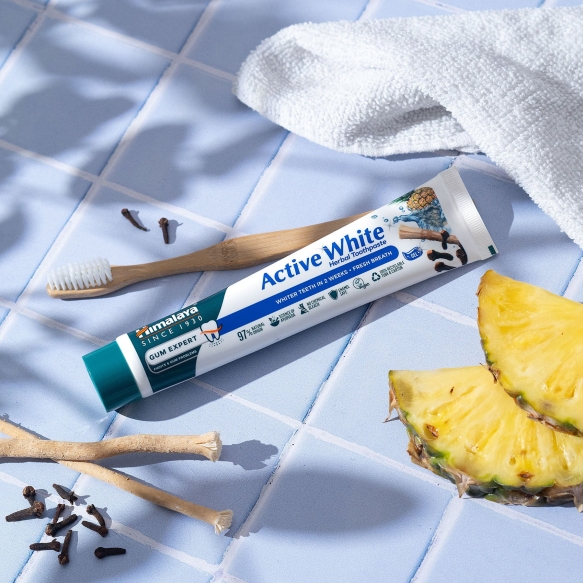 Active-White-2-square.jpg