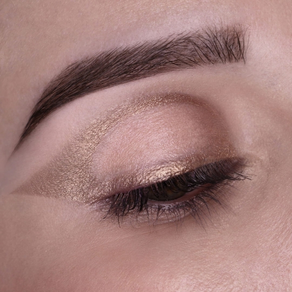 indossati-mat-ombr-long-lasting-06l-purobio-cosmetics.jpg