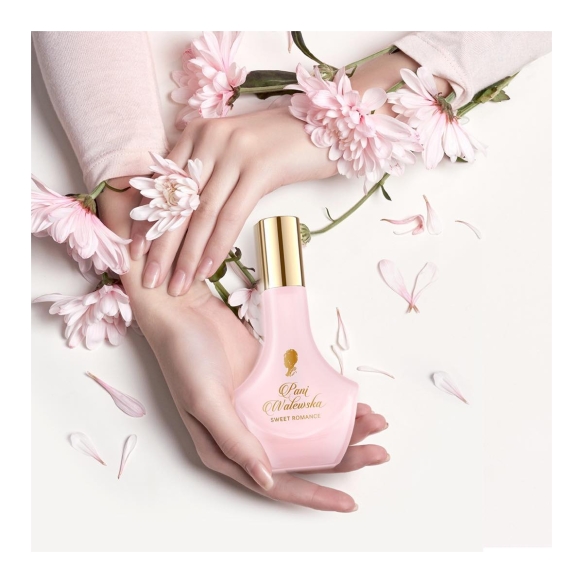 Perfumy Pani Walewska SWEET ROMANCE, Spray, 30ml