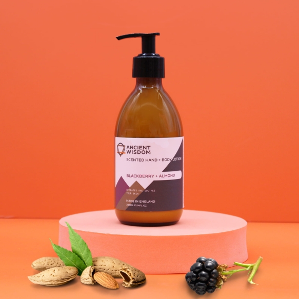 Jeżyna i Migdał Perfumowany Balsam do Rąk i Ciała, 300 ml